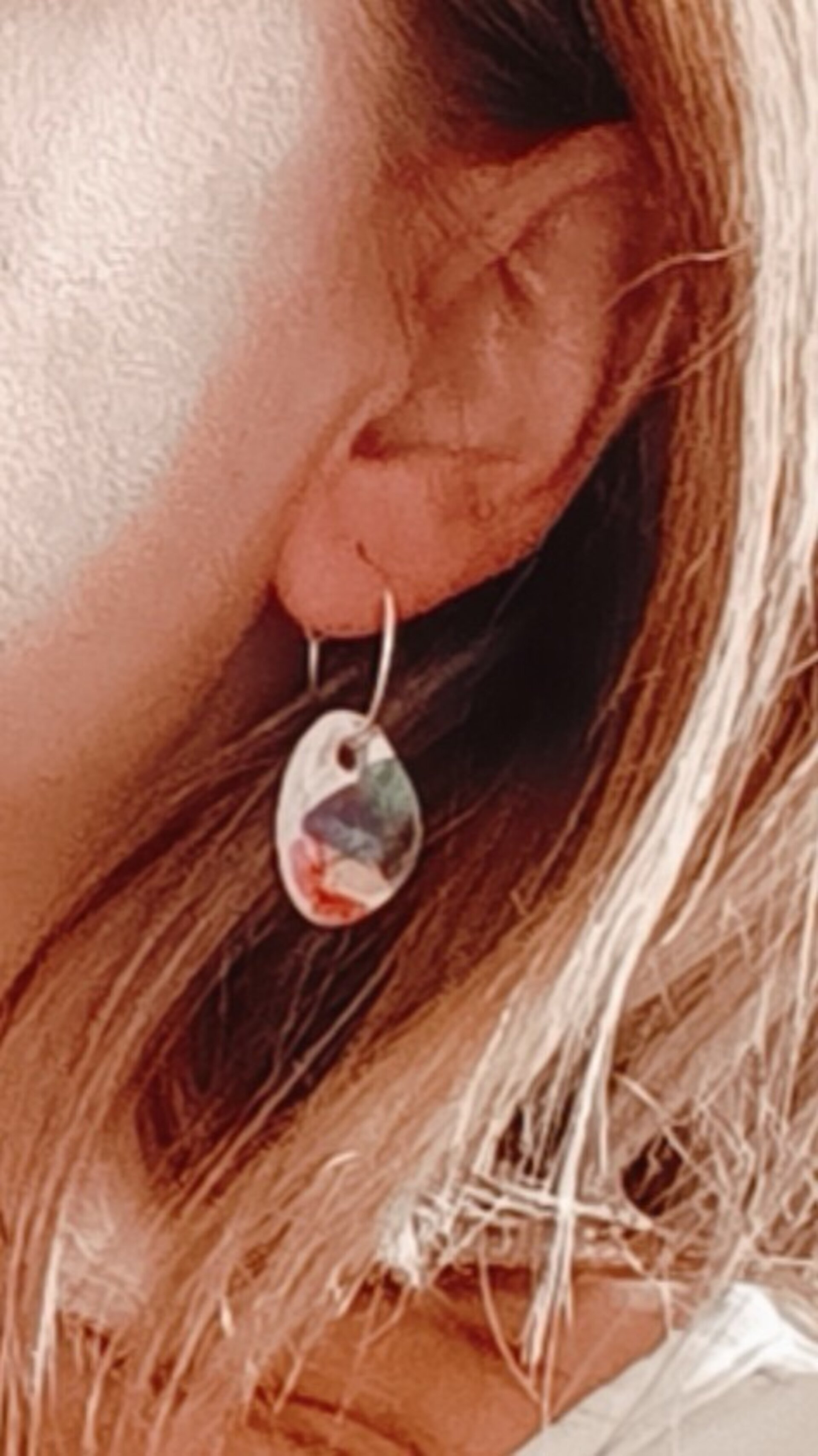Pequeña mariposa en gota - 2